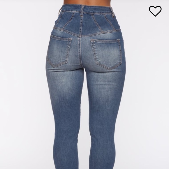 Fashion Nova High Rise Jeans NWT - Picture 3 of 4